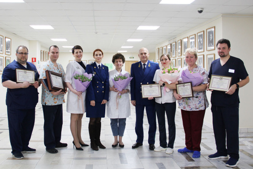 Врачи и медицинские сестры РДКБ удостоены наград Генерального прокурора Российской Федерации Игоря Краснова