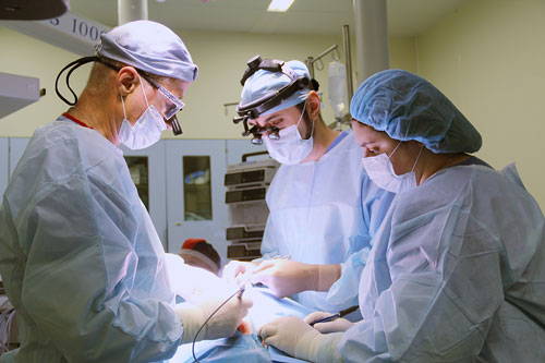 Хирурги Российской детской клинической больницы спасли жизнь мальчику с множественными аневризмами почечной артерии