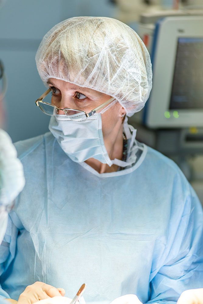 Уникальная хирургическая операция — реиннервация гортани. Фоторепортаж.