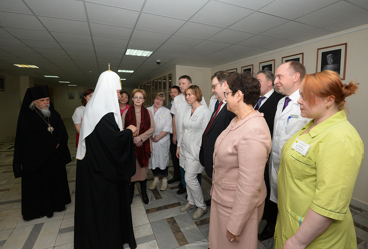 Вчера РДКБ посетили министр здравоохранения РФ В.И. Скворцова и Патриарх Кирилл