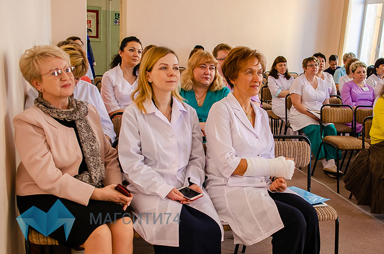 Врачи РДКБ осмотрят в Магнитогорске более 60 ребят с нестандартными заболеваниями