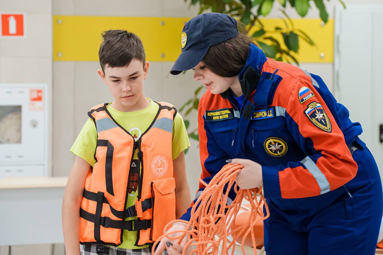 Пациенты Федерального детского реабилитационного центра «Кораблик» РДКБ стали юными спасателями