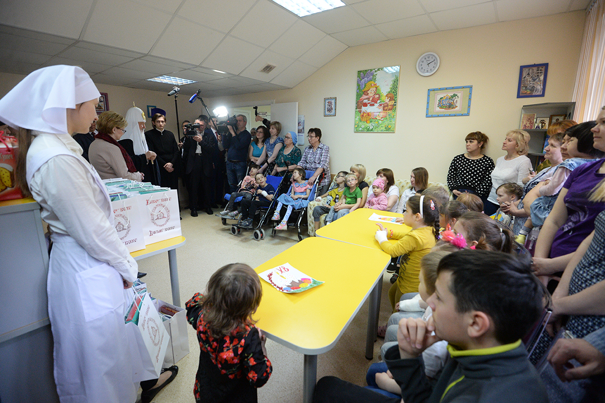 Вчера РДКБ посетили министр здравоохранения РФ В.И. Скворцова и Патриарх Кирилл
