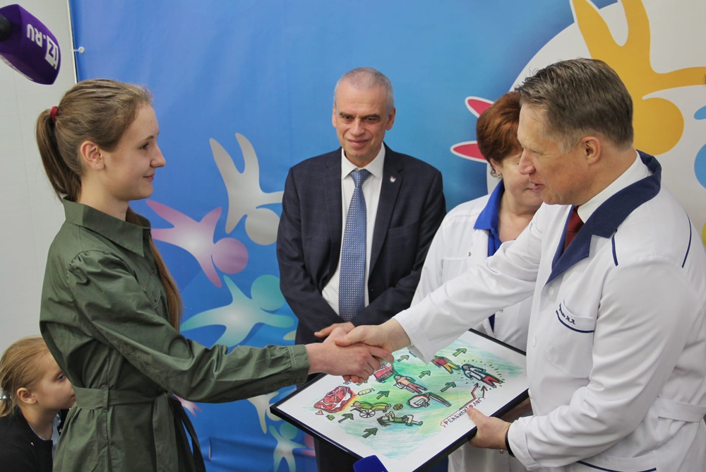 Глава Минздрава РФ открыл круглосуточное отделение медицинской реабилитации РДКБ